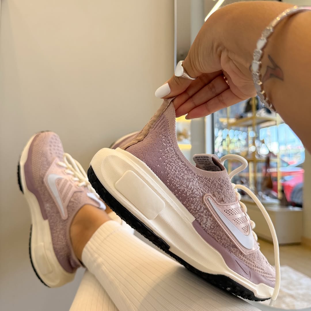 Tênis NK Ultraboost - Premium