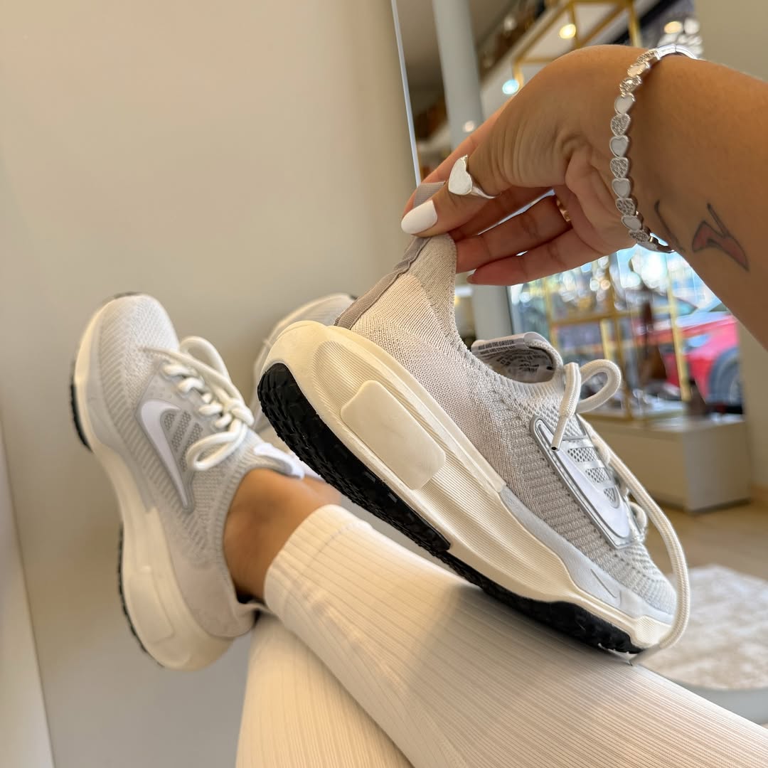 Tênis NK Ultraboost - Premium