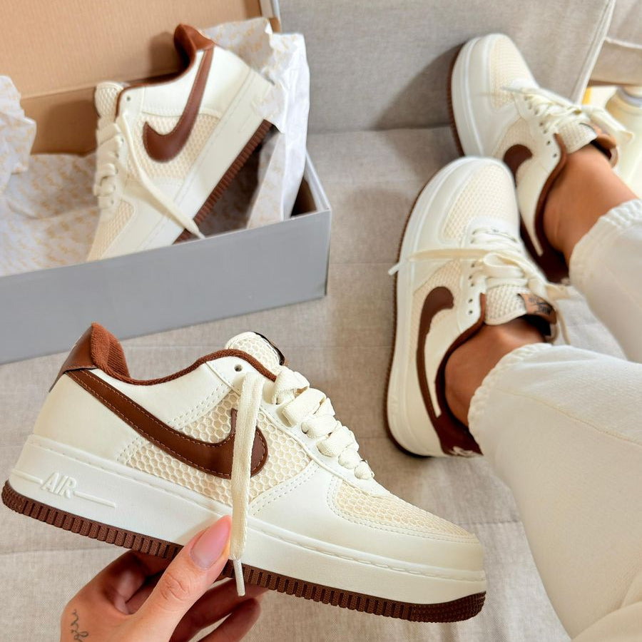 Tênis AIR FORCE OFF/CASTANHO | Premium
