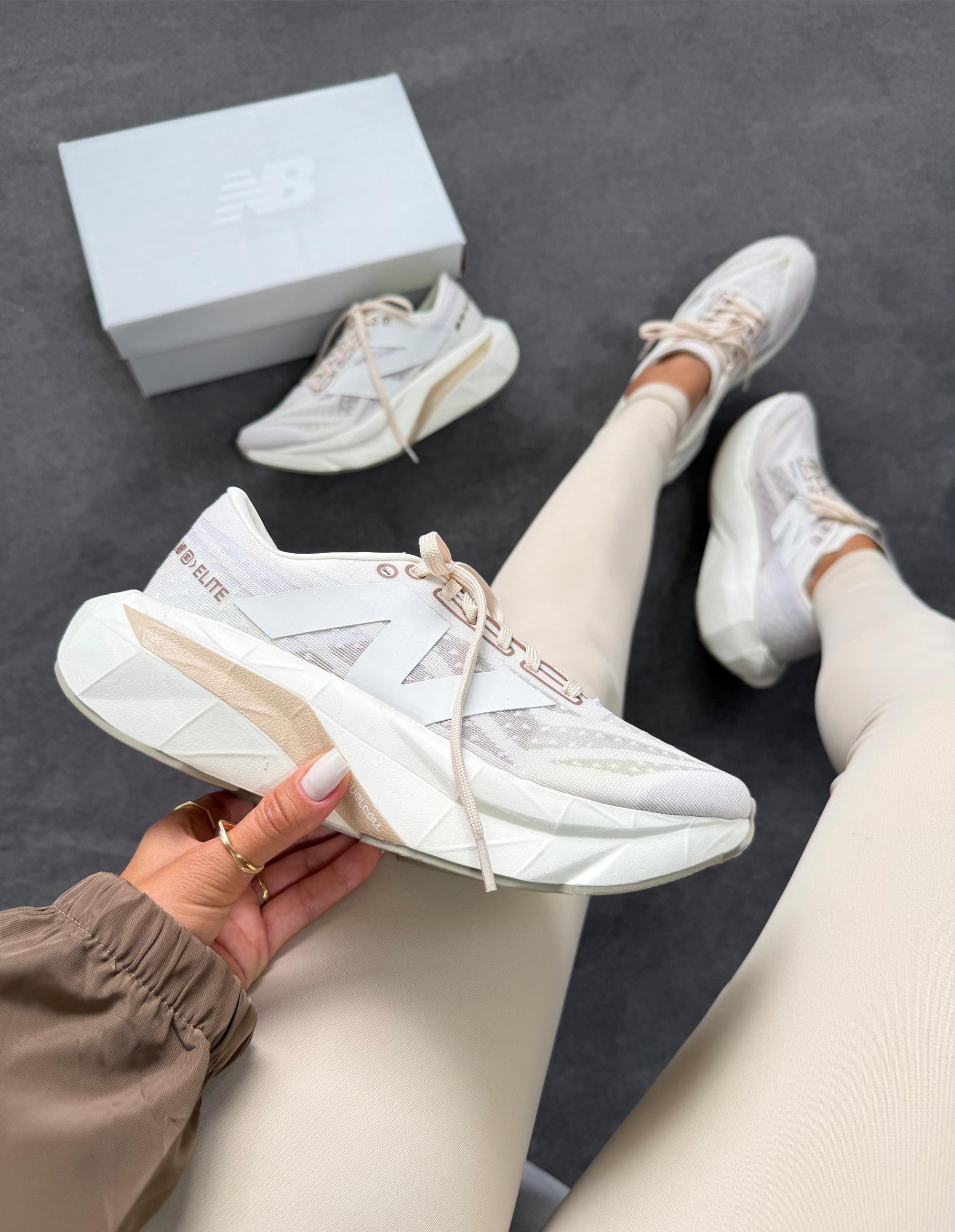 Tênis NB elite - Premium