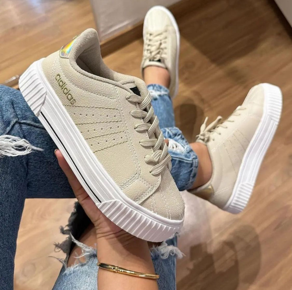 Tênis Adidas Premium